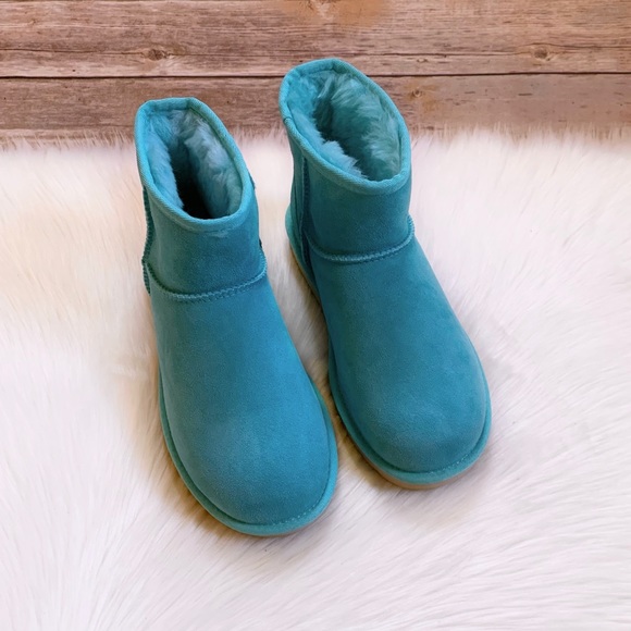 UGG Classic Mini II Boots In Clear Water - Picture 2 of 8